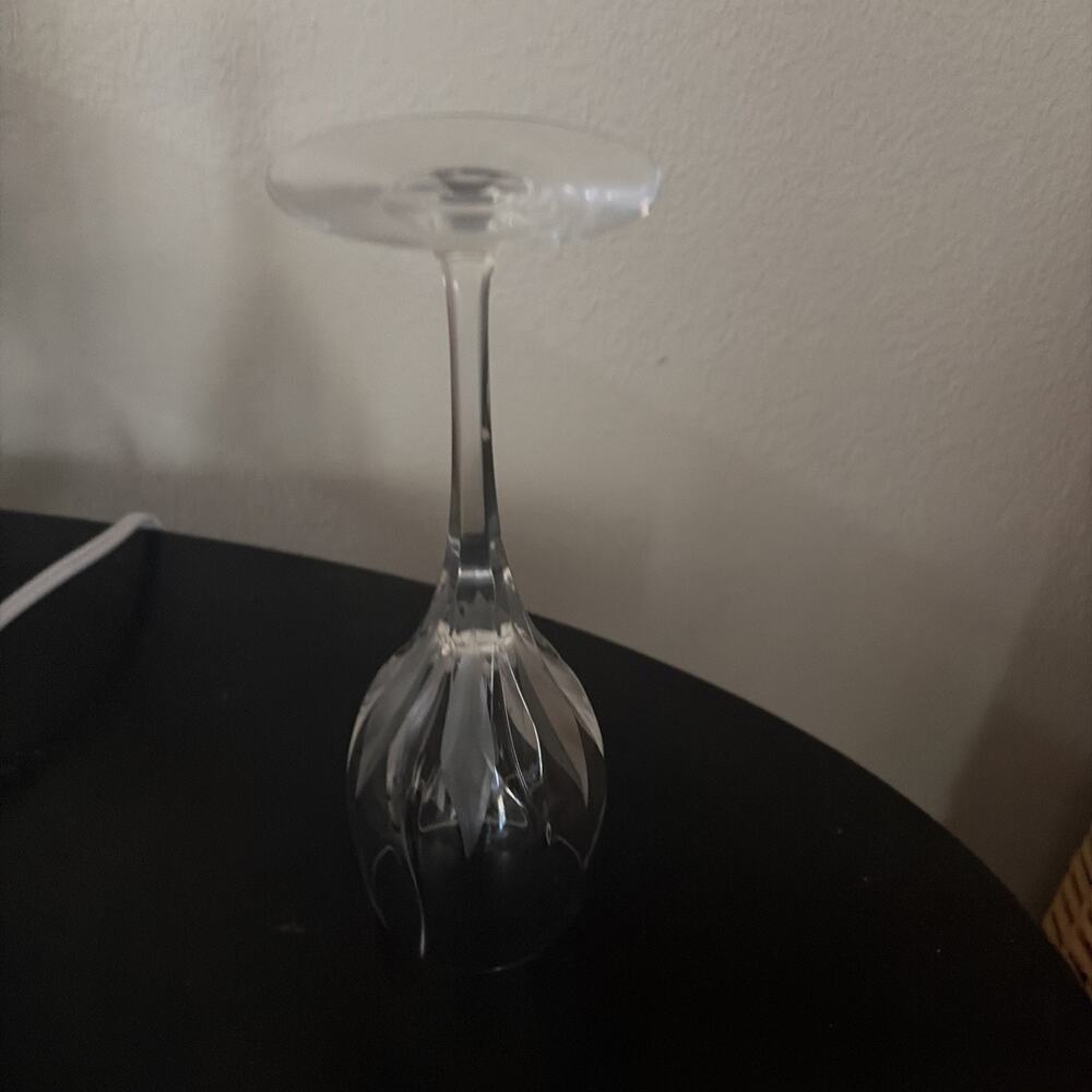 MIKASA CRYSTAL FLAME D'AMORE WINE GLASS 9 Inches Replacement - Picture 4 of 7